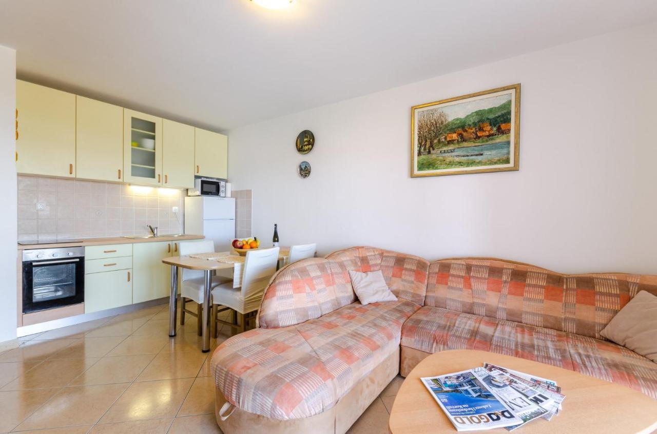 Juanita Appartement Dramalj Buitenkant foto